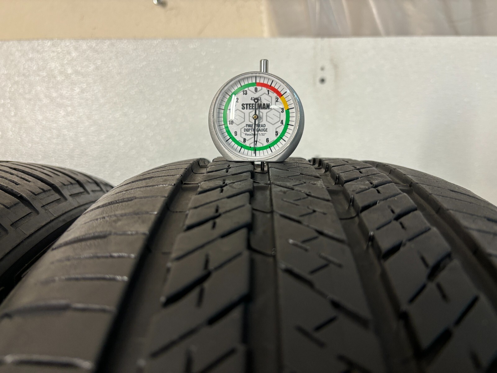 Set 4 Tires 235 60 18 Bridgestone Alenza A/S 02 Run Flat (70% Tread)