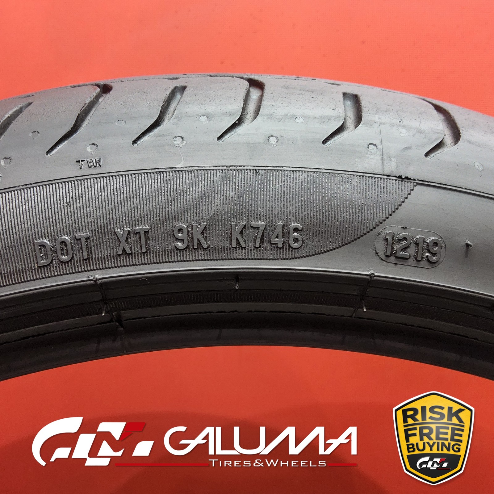 Set of 2 Tires LikeNEW Pirelli P Zero 235/35ZR20 235/35/20 88Y No Repairs #95590