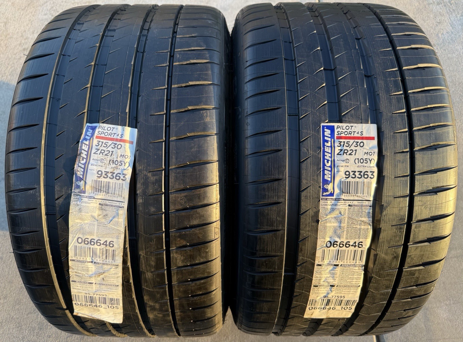 Set of TWO BRAND NEW 315/30ZR21 (105Y) Michelin Pilot Sport 4S MO1 Tires 3153021