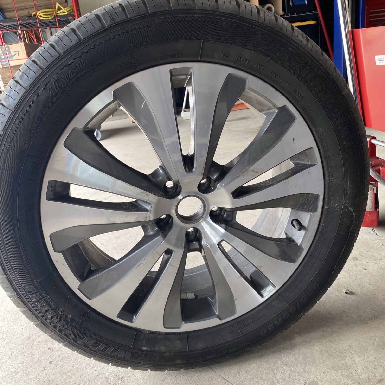2019 – 2024 Subaru Ascent Complete Tire 265 50 R20 107V 8/32