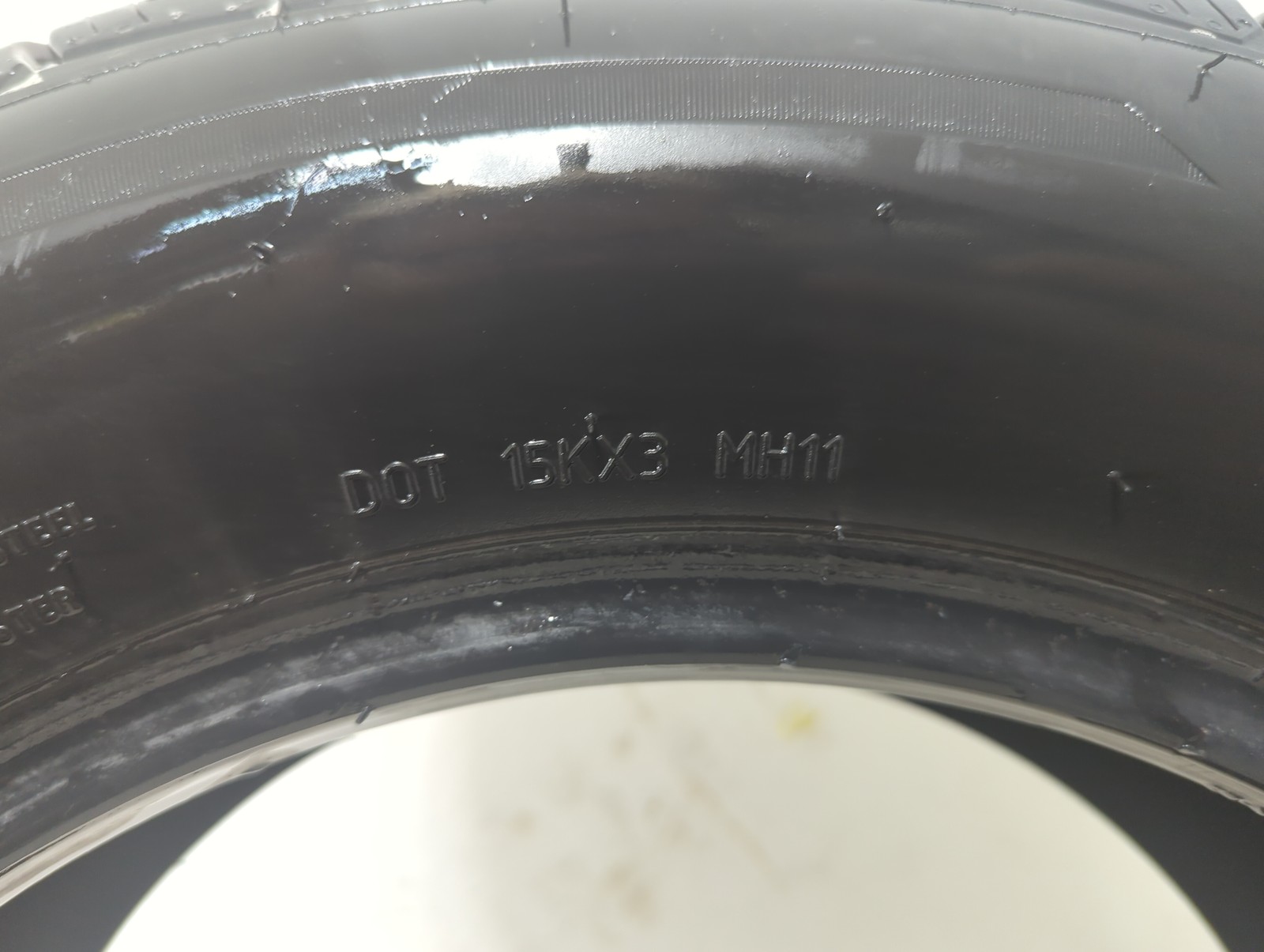 Used Tire 225/60R16 BFGOODRICH ADVANTAGE CONTROL 98H – Tread Depth 9/32