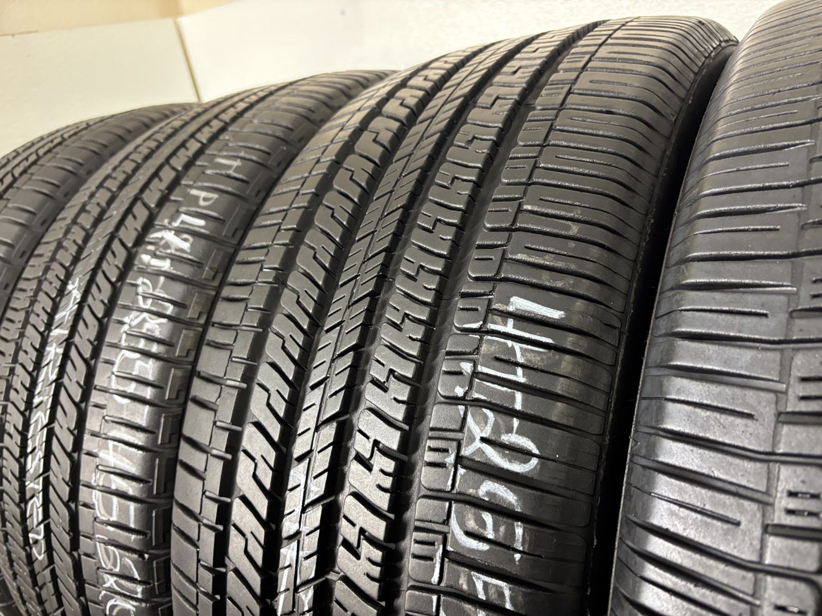 NO SHIPPING ONLY LOCAL PICK UP Set 4 Tires 255 45 20 Goodyear Eagle RS-A