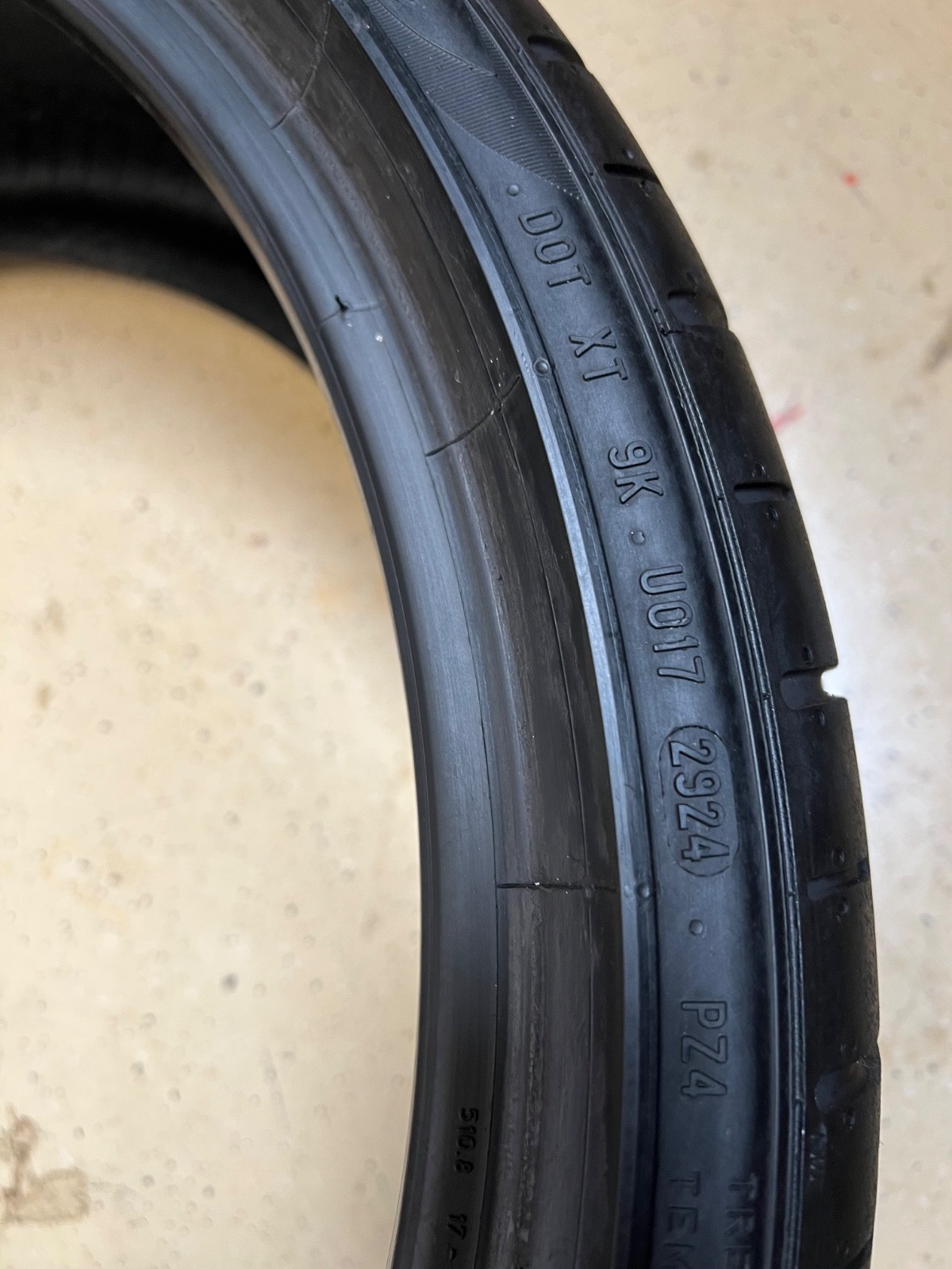 1 – TAKEOFF 235/35ZR20 (88Y) Pirelli P Zero PZ4 (N1) Porsche OEM – 3035