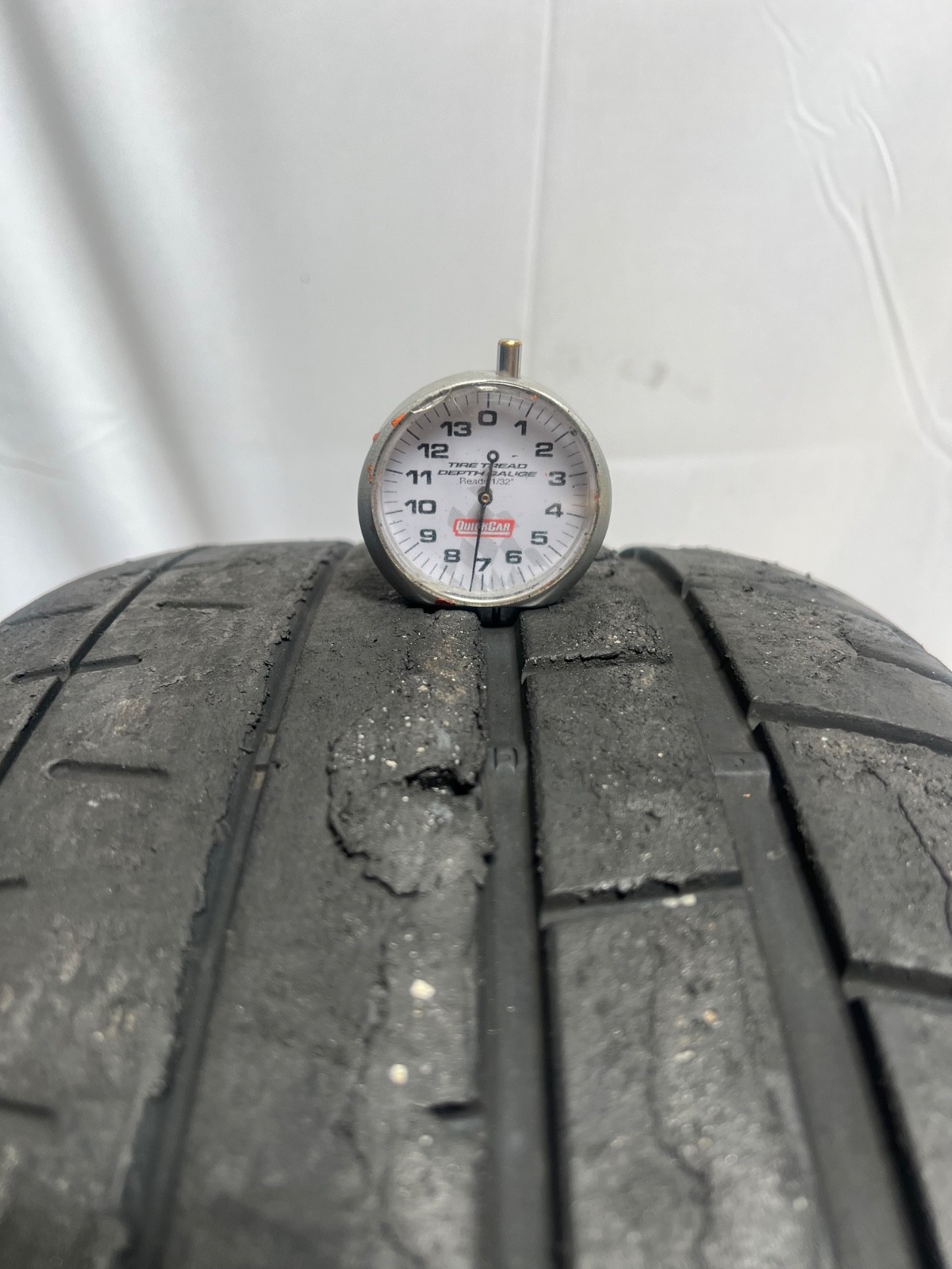 2 – NO REPAIRS 245/35ZR19 XL (93Y) Pirelli P Zero Trofeo R (MC1) McLaren – 7133