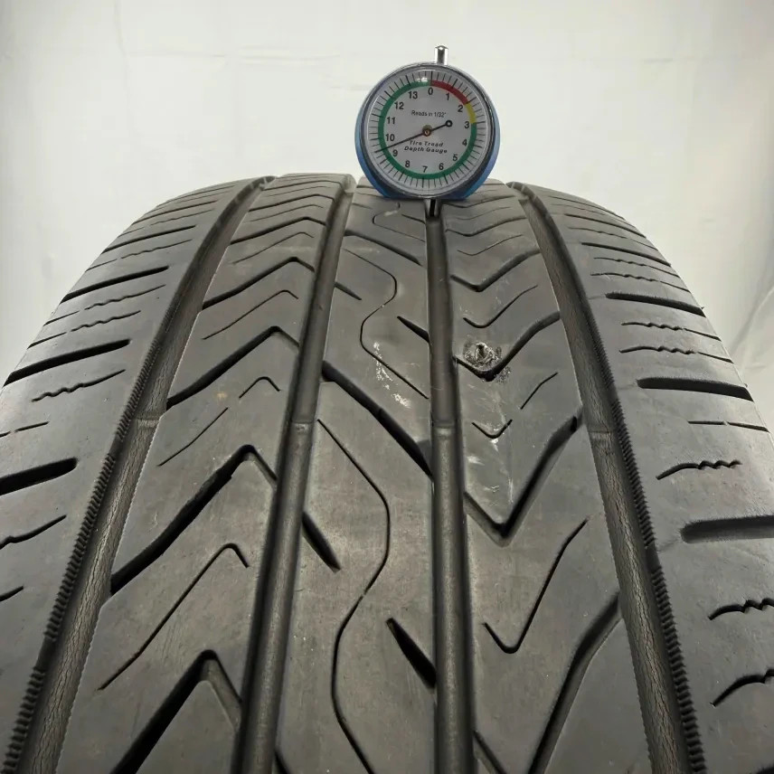 Used 235/65R17 Toyo Extensa A/S II 104H 9/32 (DOT 23)