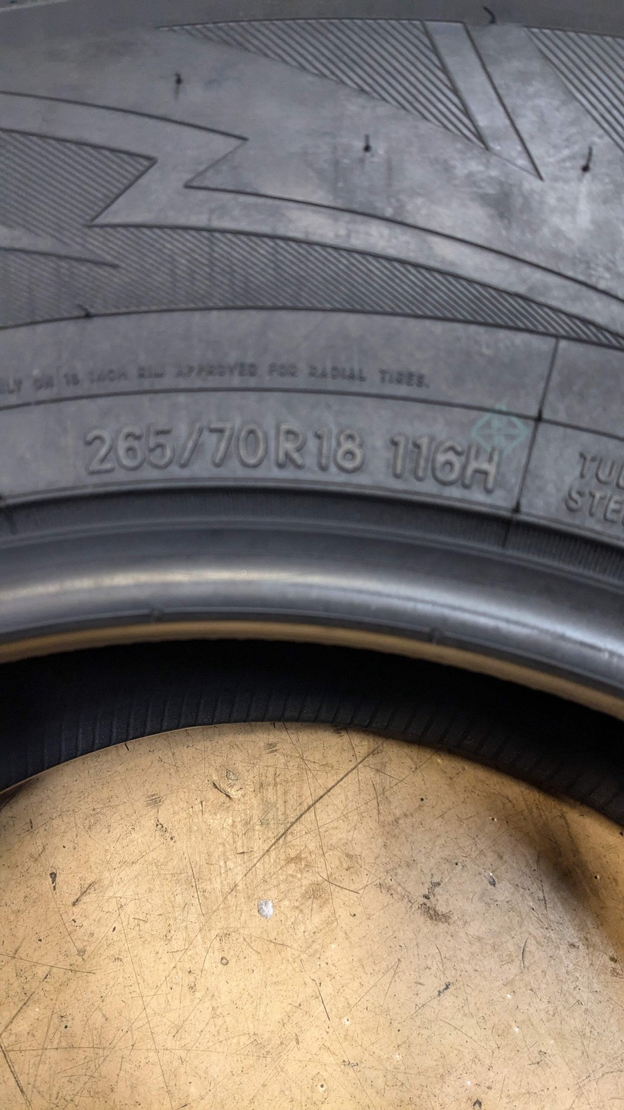 2 TOYO OBSERVE GSI 6 LS BSW P 265 70 18 116H WINTER TERRAIN TIRE 149990