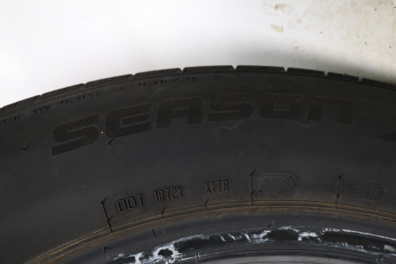 Set of 4 Used 225/65R17 Arizonian Silver Edition All Season – 102H – 9.5-10.5/32