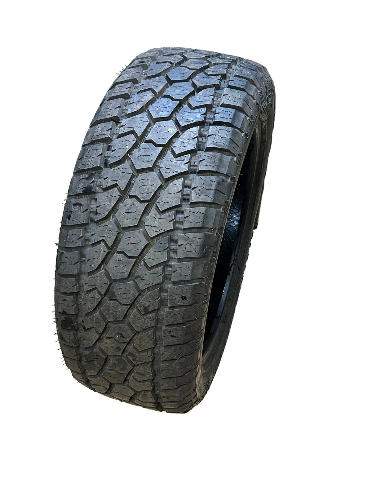 BLEMISHED RADAR RENEGADE A/T5 OWL LT 285 50 22 121/118R 10PLY TIRE RZD0153