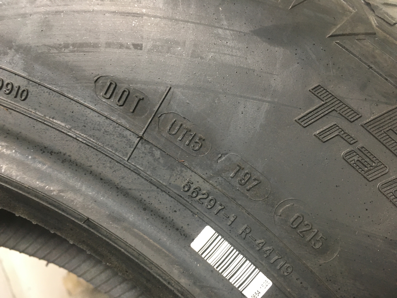 Mud Claw Radial M/T Load E OWL LT275/70R18 275 70 18 New Tire