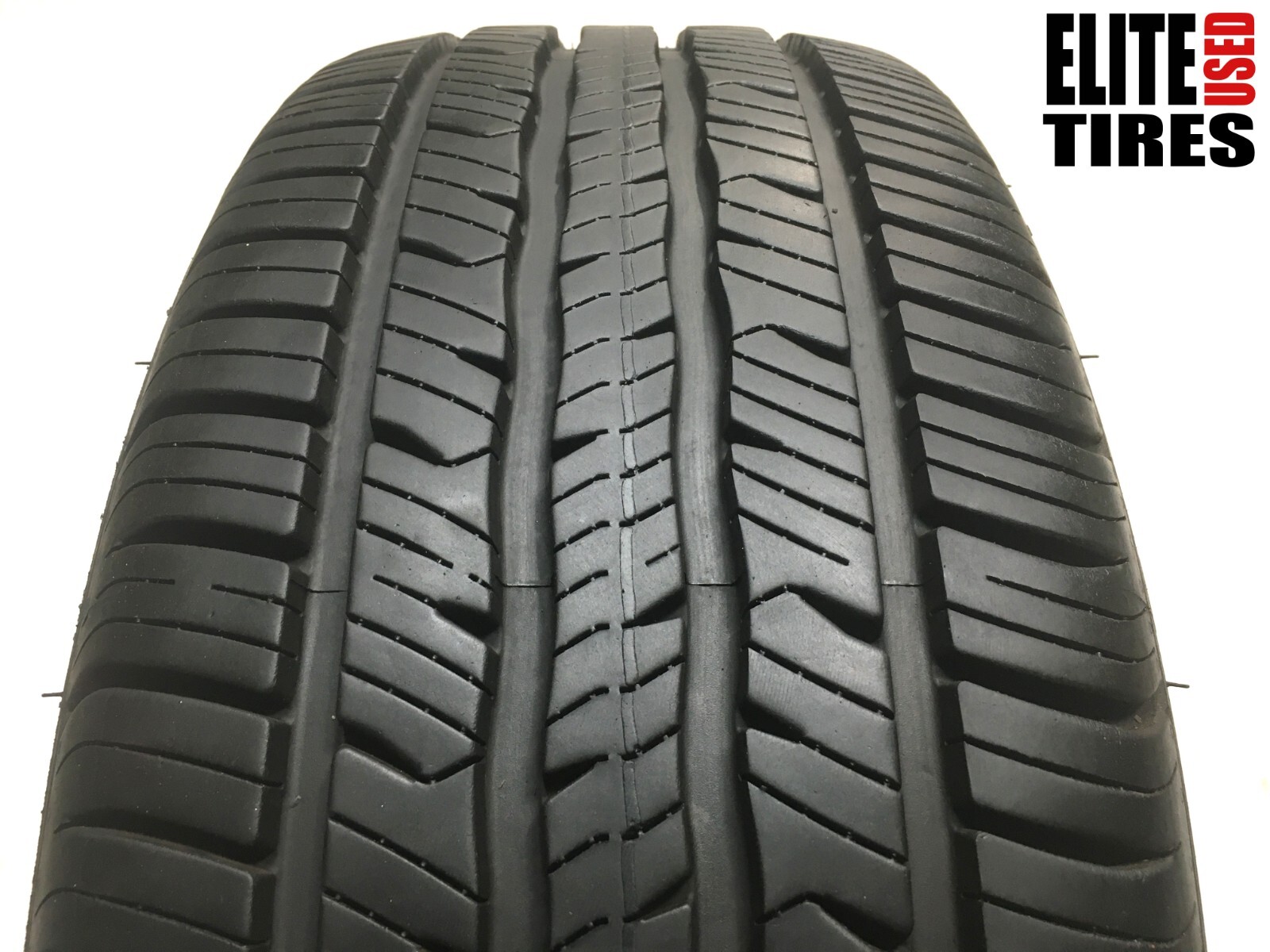 [1] BFGoodrich Advantage Control All Season 215 55 18 Tire 10.25-10.75/32