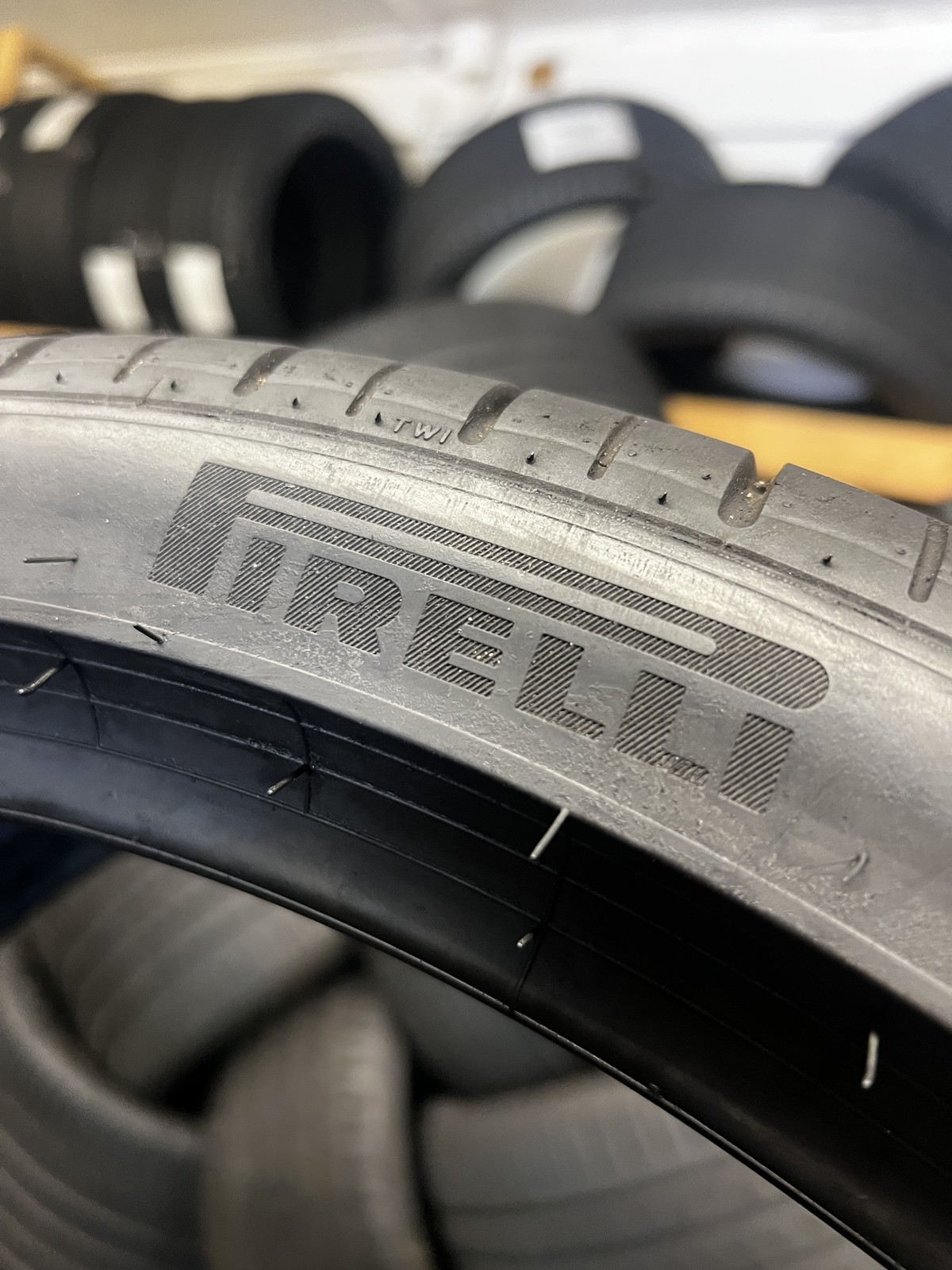 1 Tire Pirelli P Zero PZ4 BMW HL 315/30R23 111Y DOT.4322 6/32 No Patch