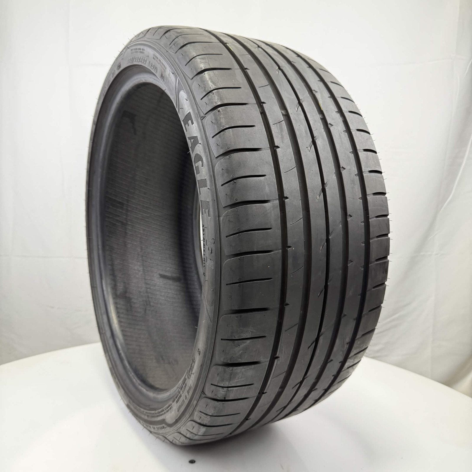 Used 265/35ZR20 Goodyear Eagle F1 Asymmetric 2 NO 95Y 7/32 (DOT 21)