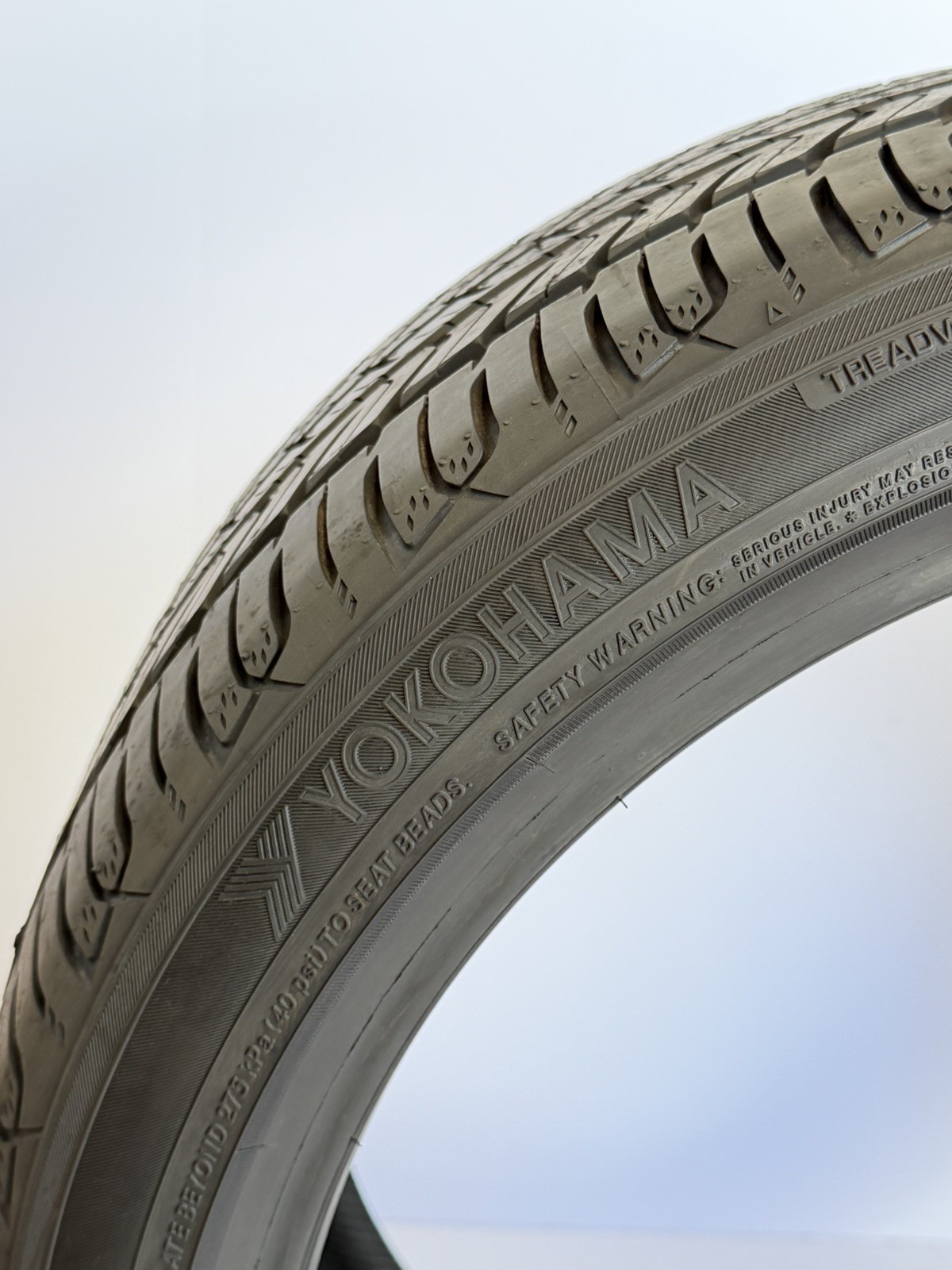 265/35R20 99Y Yokohama Advan Sport A/S+ 10.5/32 DOT 1723 2653520
