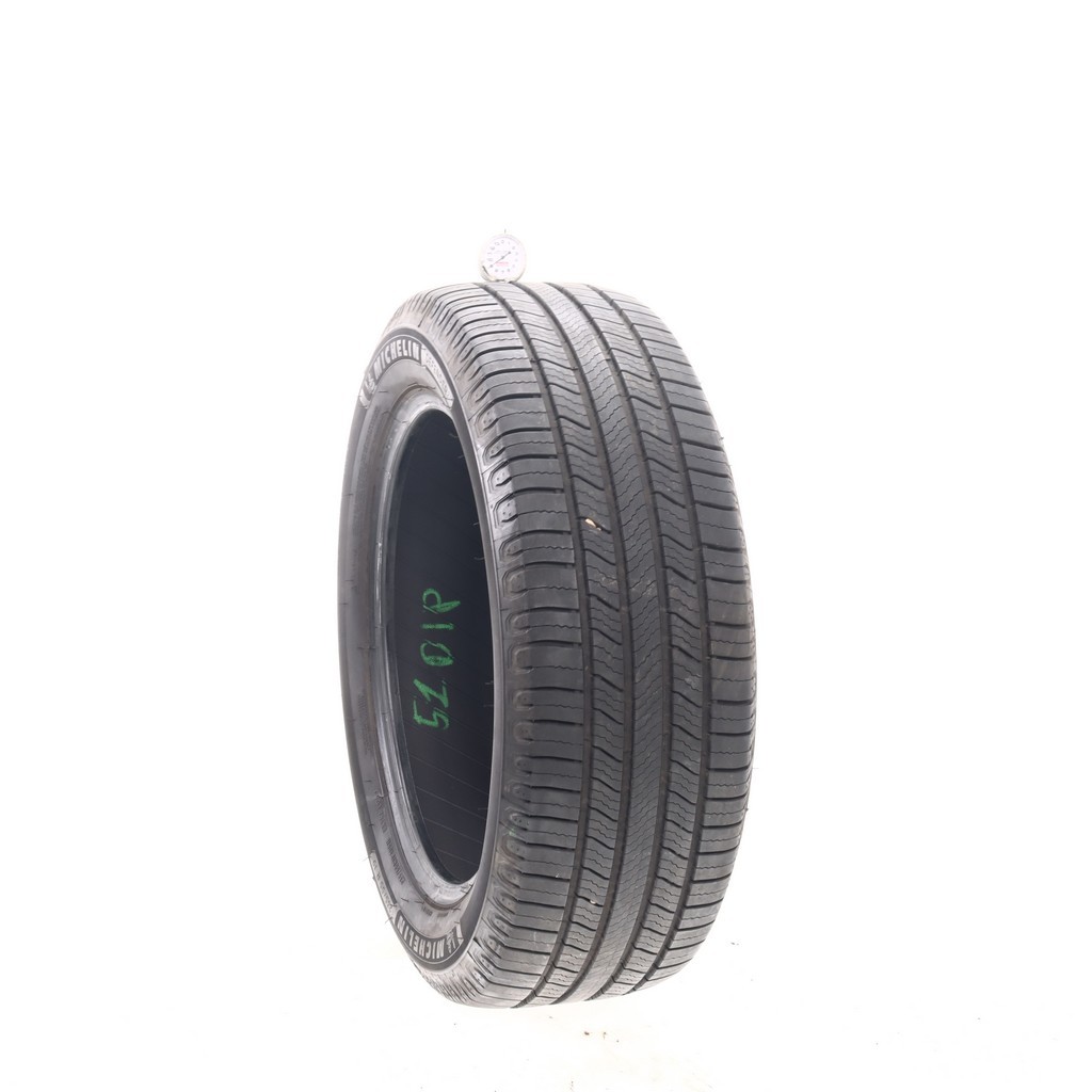 Set of (4) Used 235/55R19 Michelin Defender 2 105H – 9-10/32