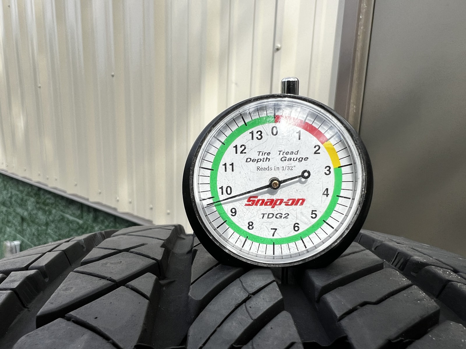 1 Tire Cooper ProControl 235/60R18 107V DOT.0124 9.75/32 NO Patch