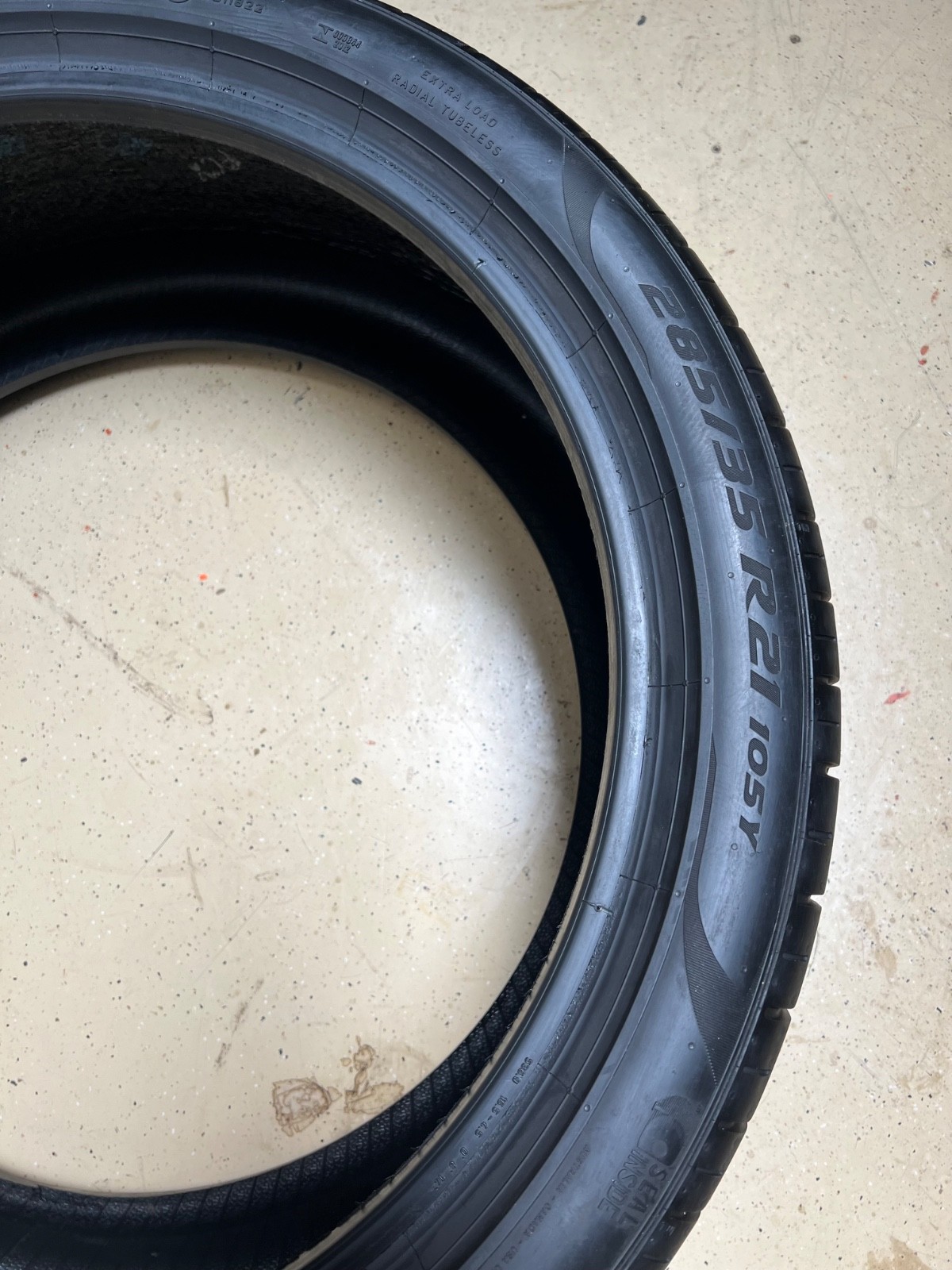 1 – TAKEOFF 285/35R21 XL (105Y) Pirelli P Zero PZ4 SEAL (*) BMW OEM – 5075