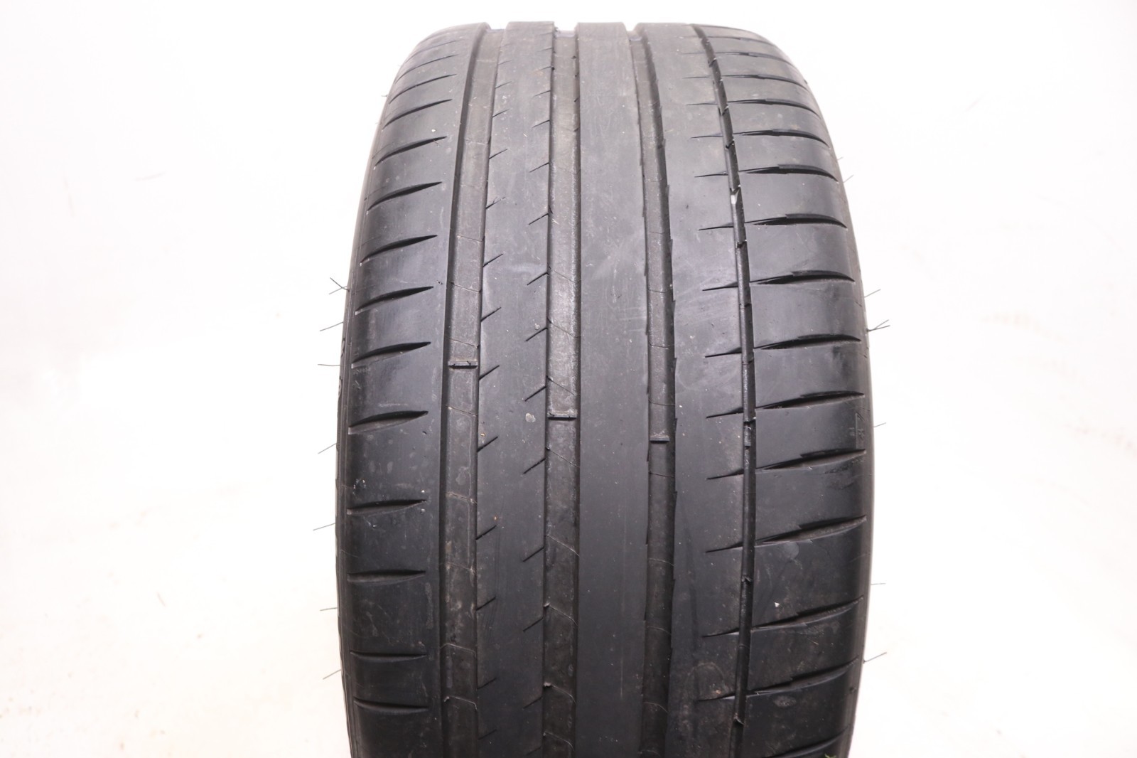Used 265/35ZR20 Michelin Pilot Sport 4 S MO1 – 99Y – 7/32 No Repairs