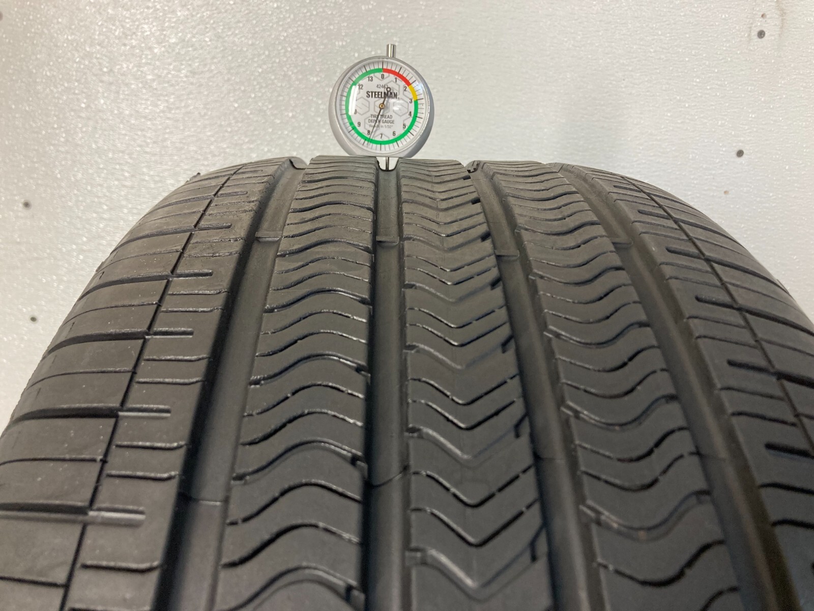 1 Tire 265 35 21 Goodyear Eagle Sport A/S Tesla (7.0-7.8/32 Tread) 101V