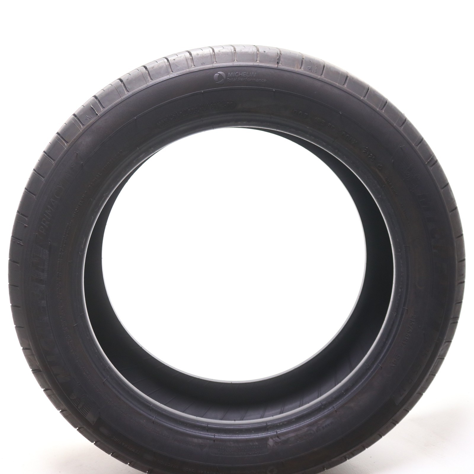Set of 2 Used 215/55R17 Michelin Primacy A/S – 94V – 7.5/32 No Repairs
