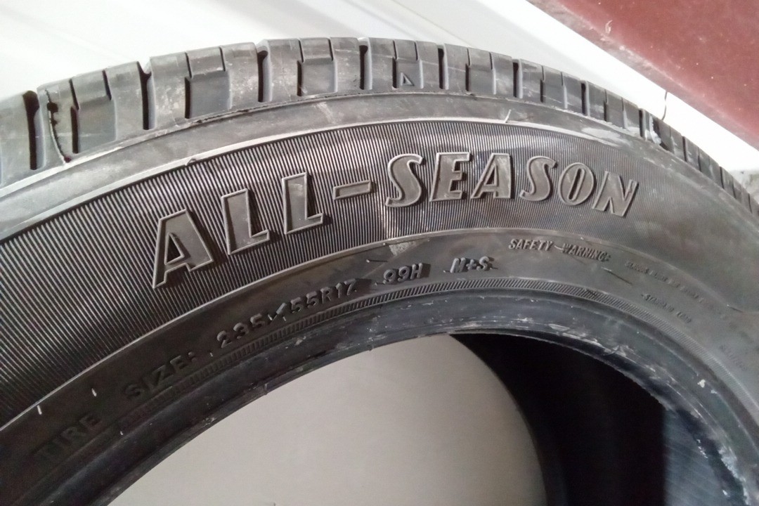 Pair of 2 Used 235/55R17 Goodyear Reliant All Season Tires w/ 7/32 Tread