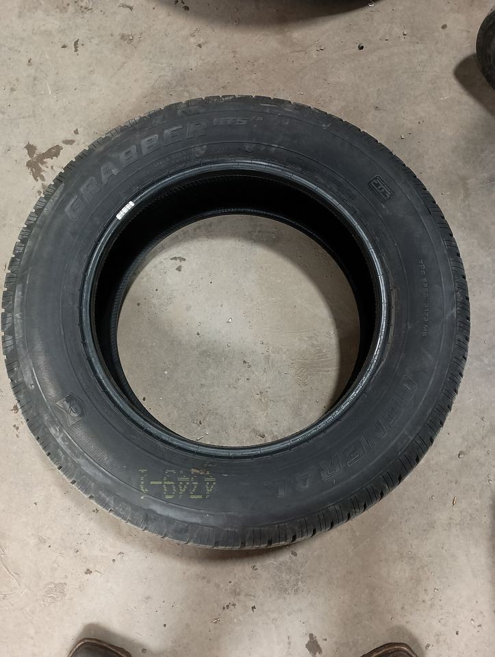 275/60 R20 Tire General Grabber 12/32 Tread Depth 3133044