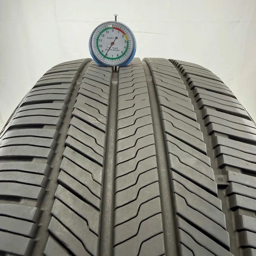 Used 235/55R20 Yokohama Geolandar CV G058 102V 8/32 (DOT 24)