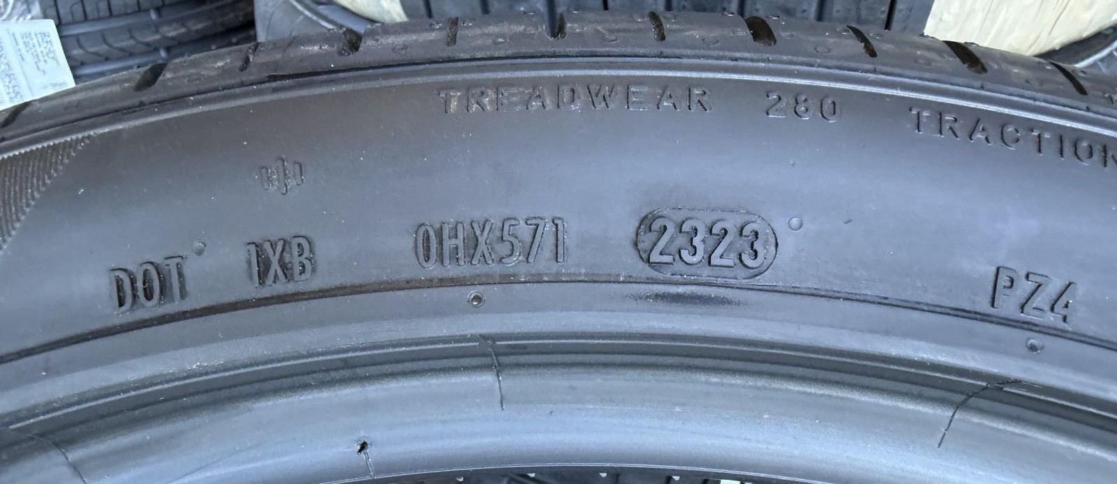 SET of TWO BRAND NEW 275/35ZR21 (103Y) Pirelli P Zero PZ4 Sport PNCS Foam Tires