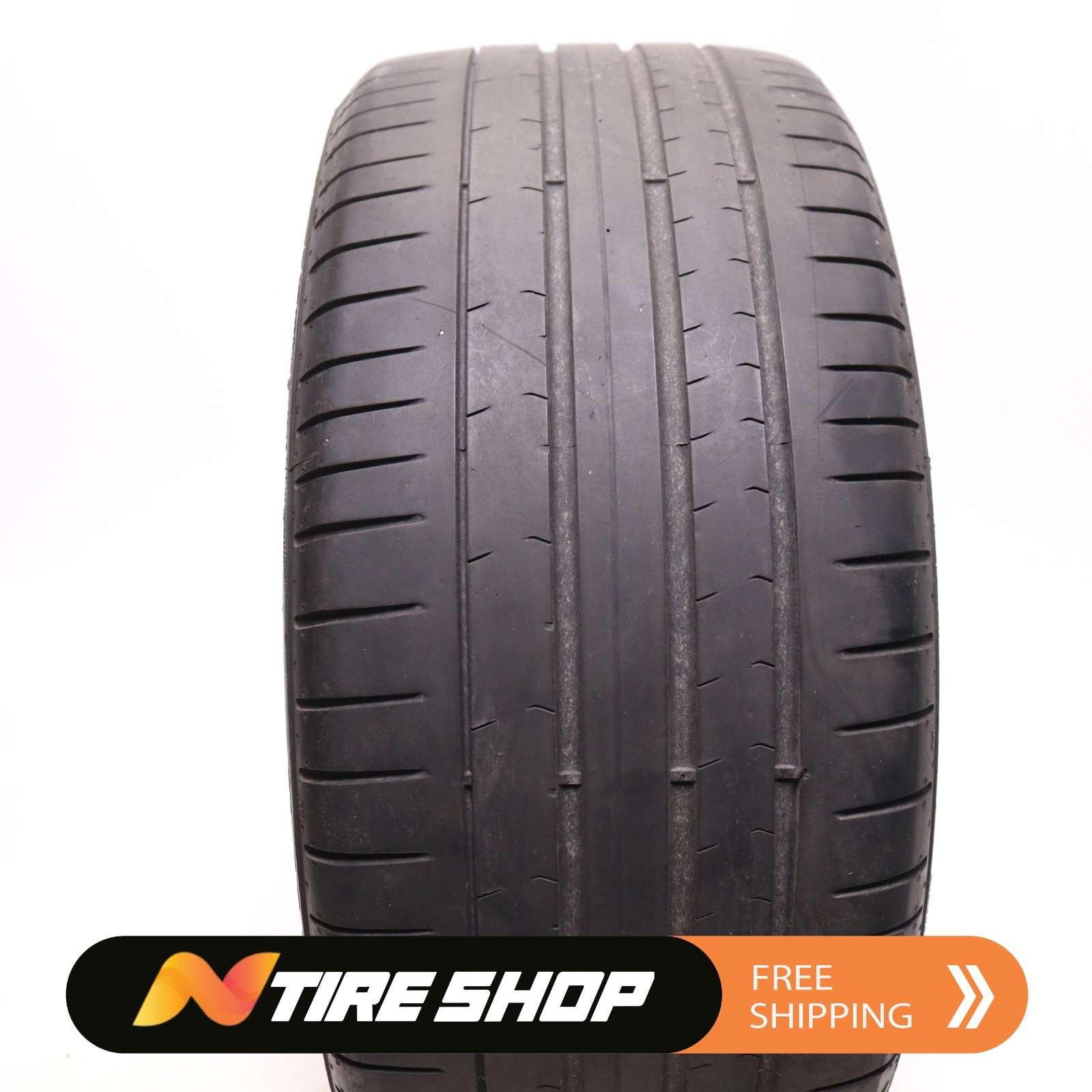 Set of 2 Used 255/35R19 Pirelli P Zero PZ4 MOE Run Flat – 96Y – 5-5.5/32