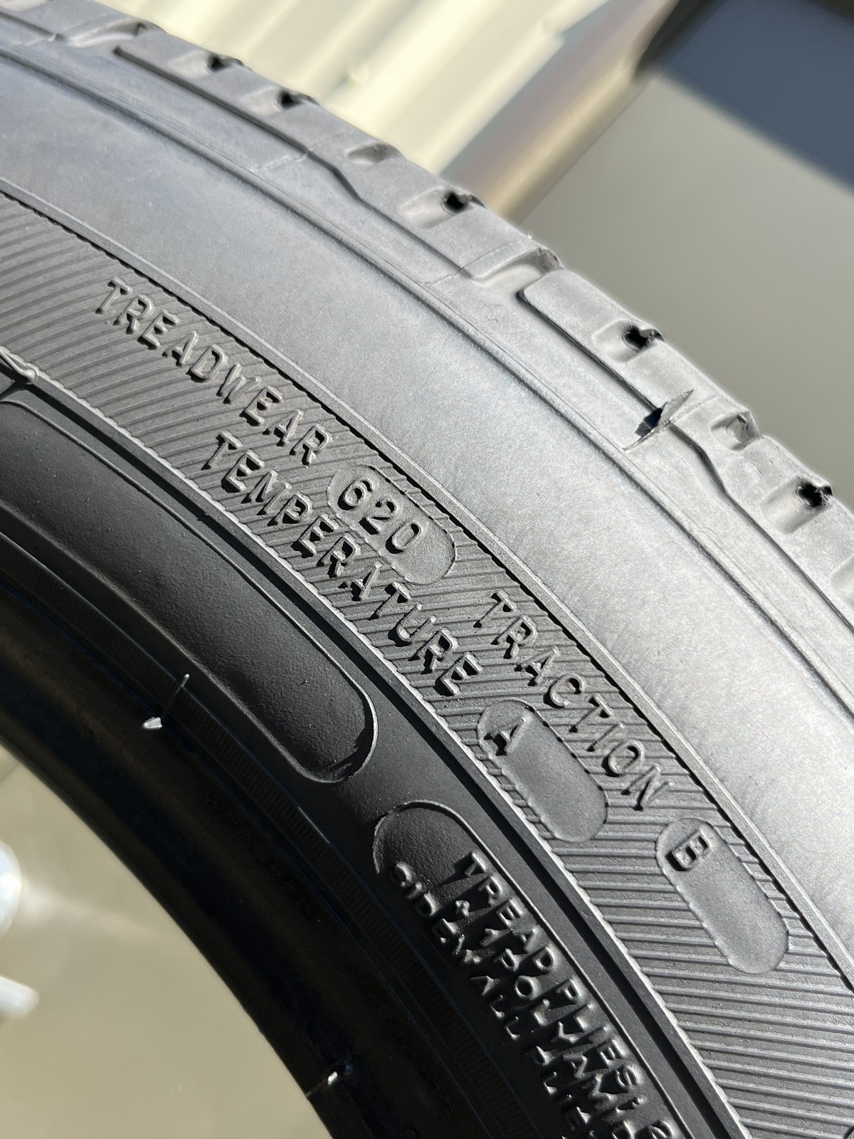 1 Tire Michelin Premier LTX 235/55R20 102V DOT.1825 7.5/32