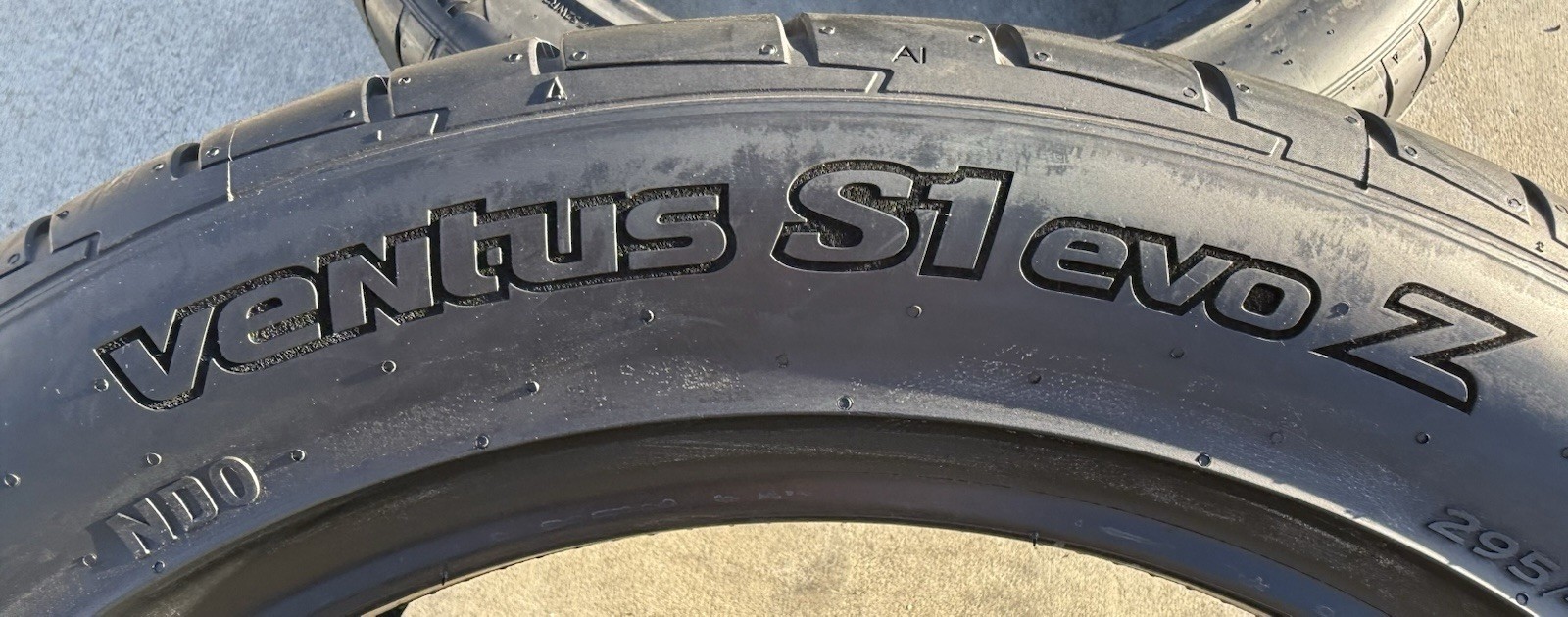 TWO BRAND NEW 295/40ZR19 108Y Hankook Ventus S1 evo Z ND0 Porsche Panamera Tires