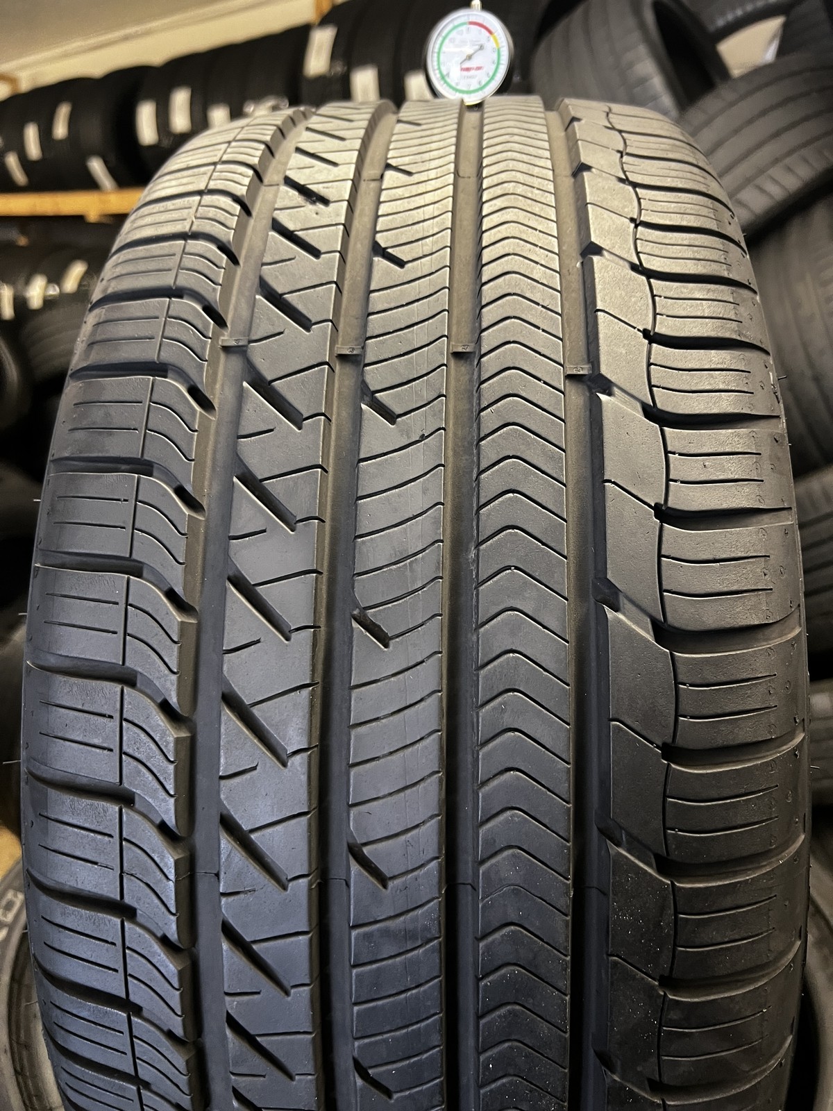 1 Tire Goodyear Eagle Sport AO SoundComfort 265/35R21 101H DOT.0623 9.25/32