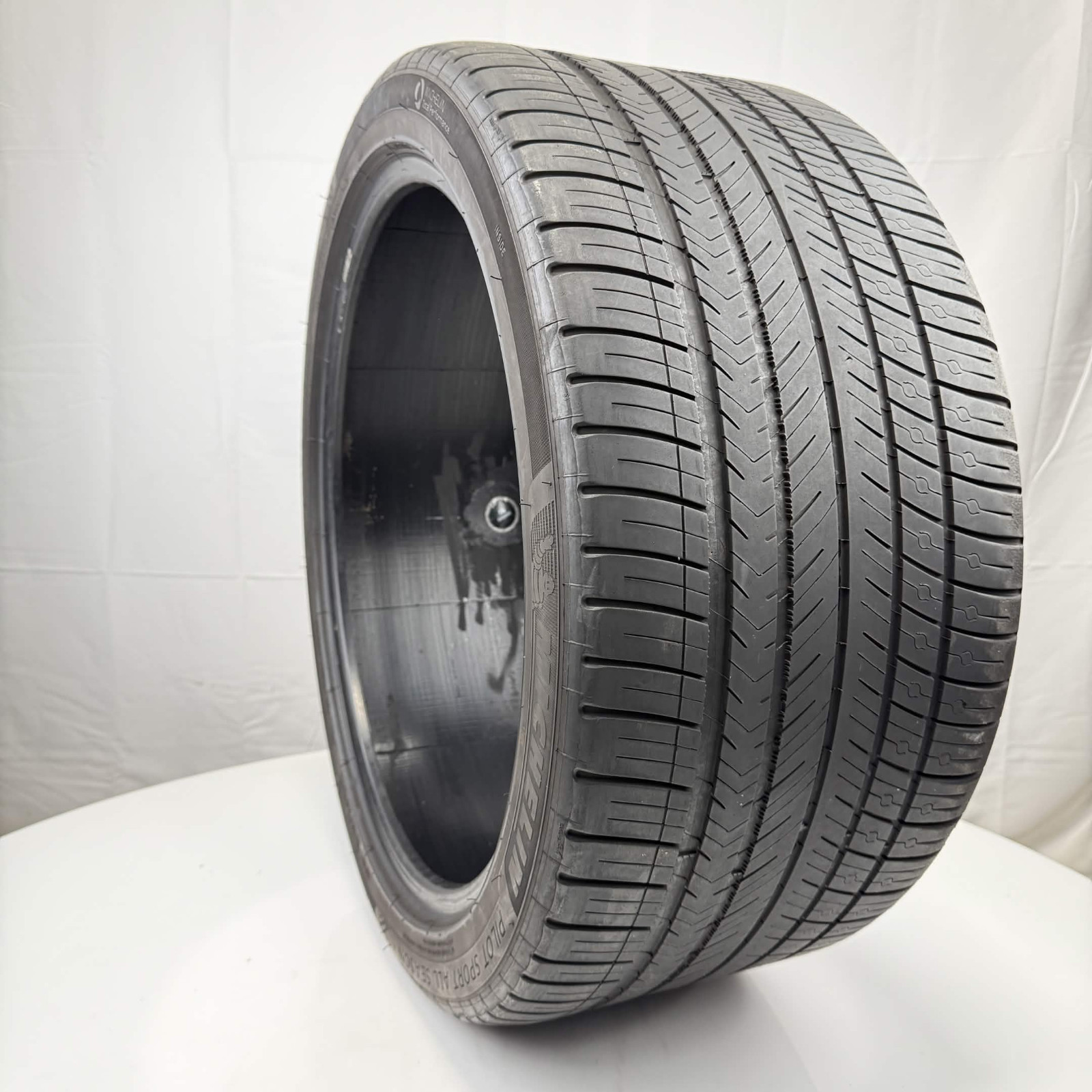 Used 295/35ZR21 Michelin Pilot Sport All Season 4 107Y 5.5/32 (DOT 25)