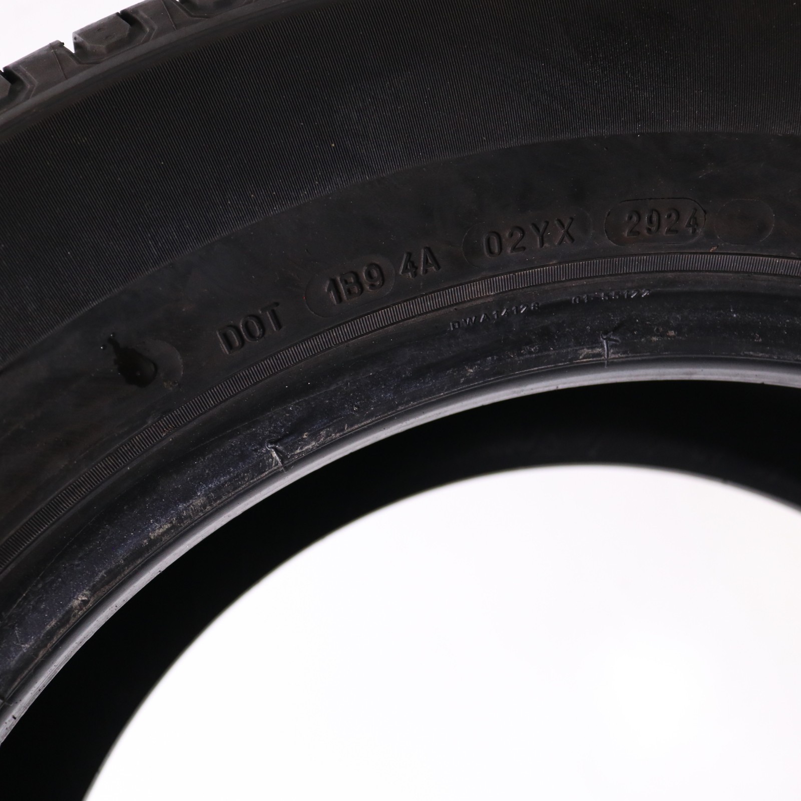 Set of 2 Used 245/60R18 Michelin Defender 2 – 105H – 9-10/32
