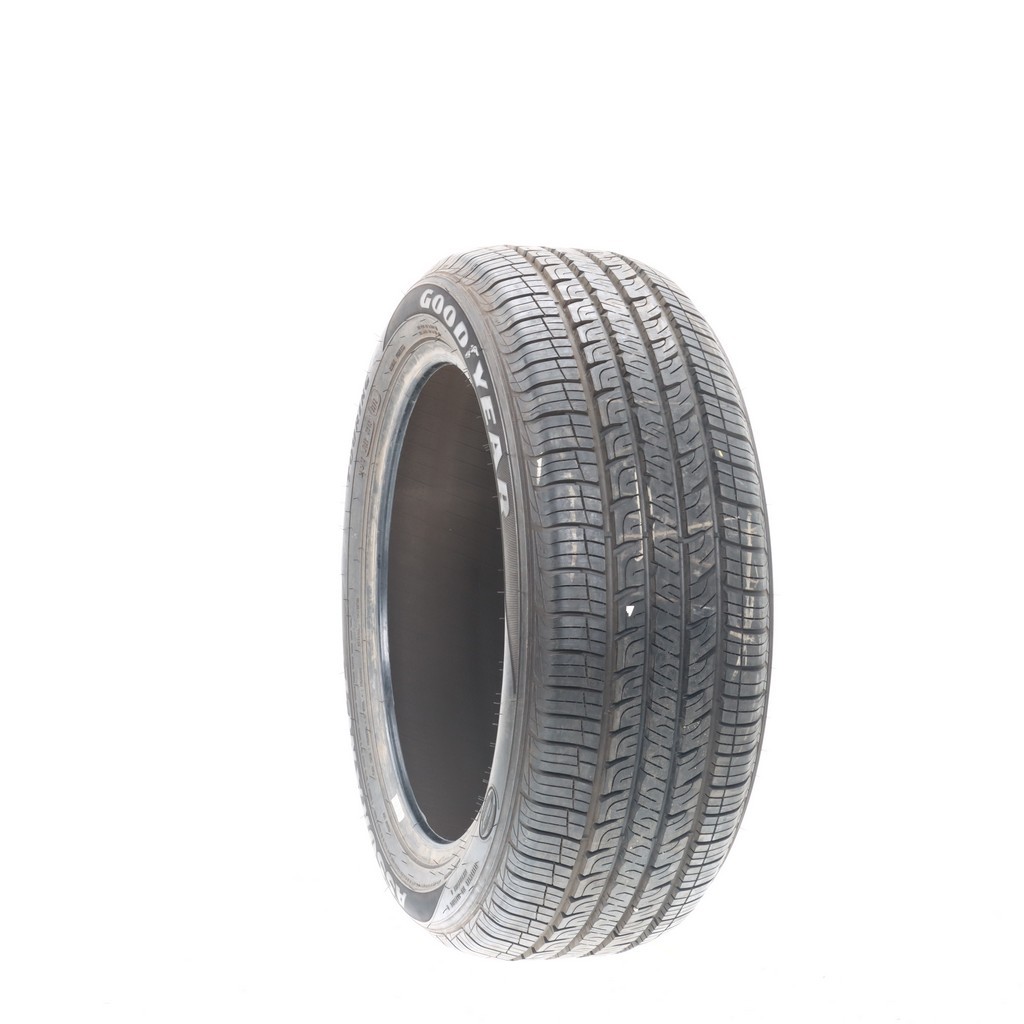 Driven Once 215/55R18 Goodyear Assurance Comfortred Touring 95H – 11/32