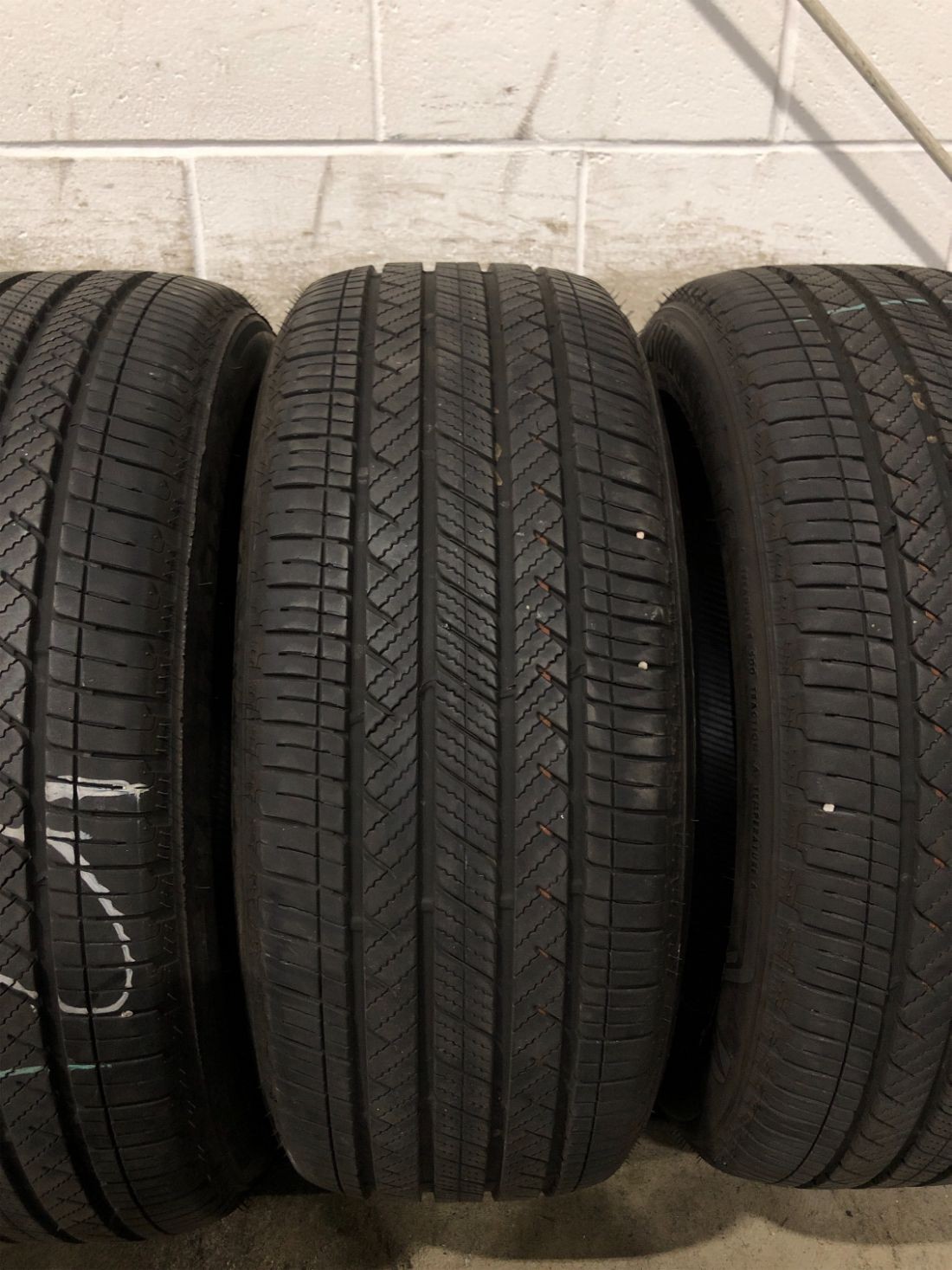 4x P255/50R20 Bridgestone Alenza Sport A/S 8/32 105 H Used Tires 2555020