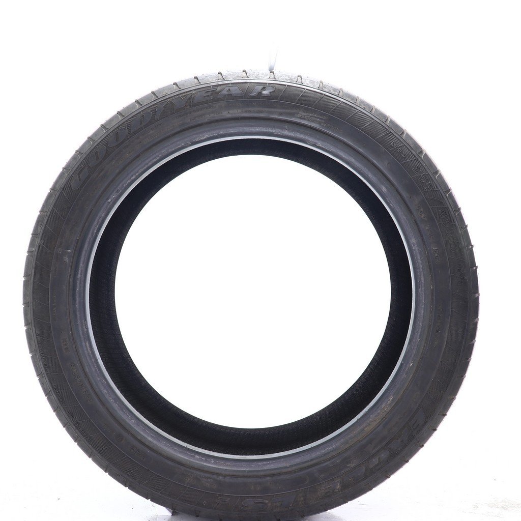 Used 255/45R19 Goodyear Eagle LS-2 AO 104H – 6/32