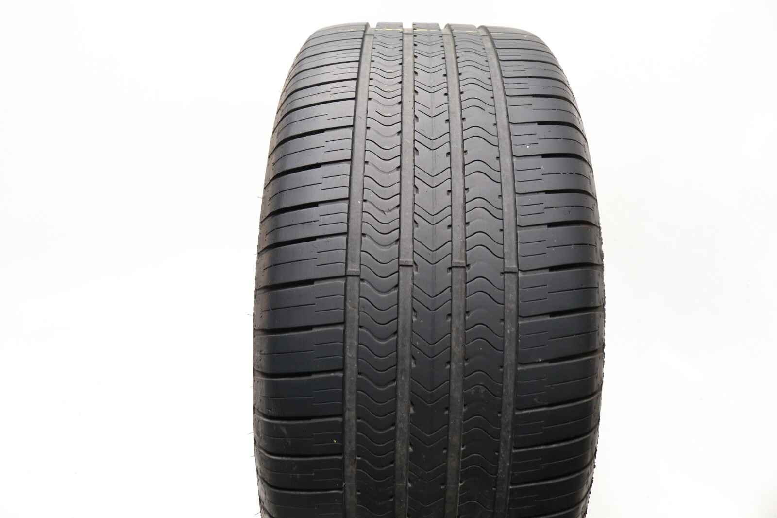 Set of 2 Used 285/40R20 Goodyear Eagle Sport MOExtended – 108V – 7-8/32
