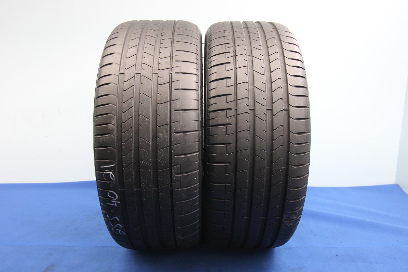 2 Used Pirelli Pzero ★ PZ4 PNCS 255/40R21 255/40/21 2554021 102Y