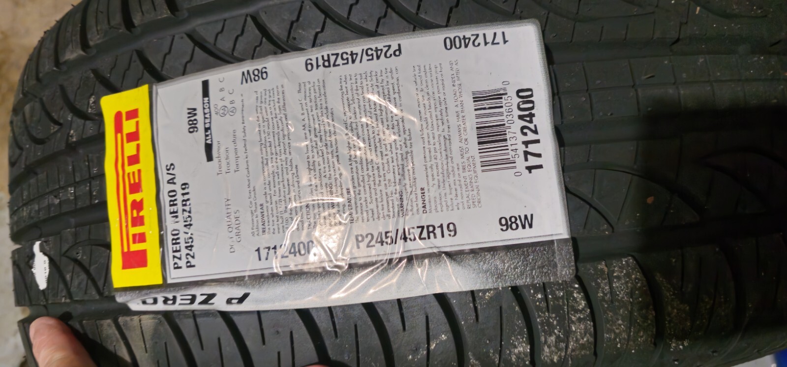 Pirelli PZero Nero All Season 245/45ZR19 Tire
