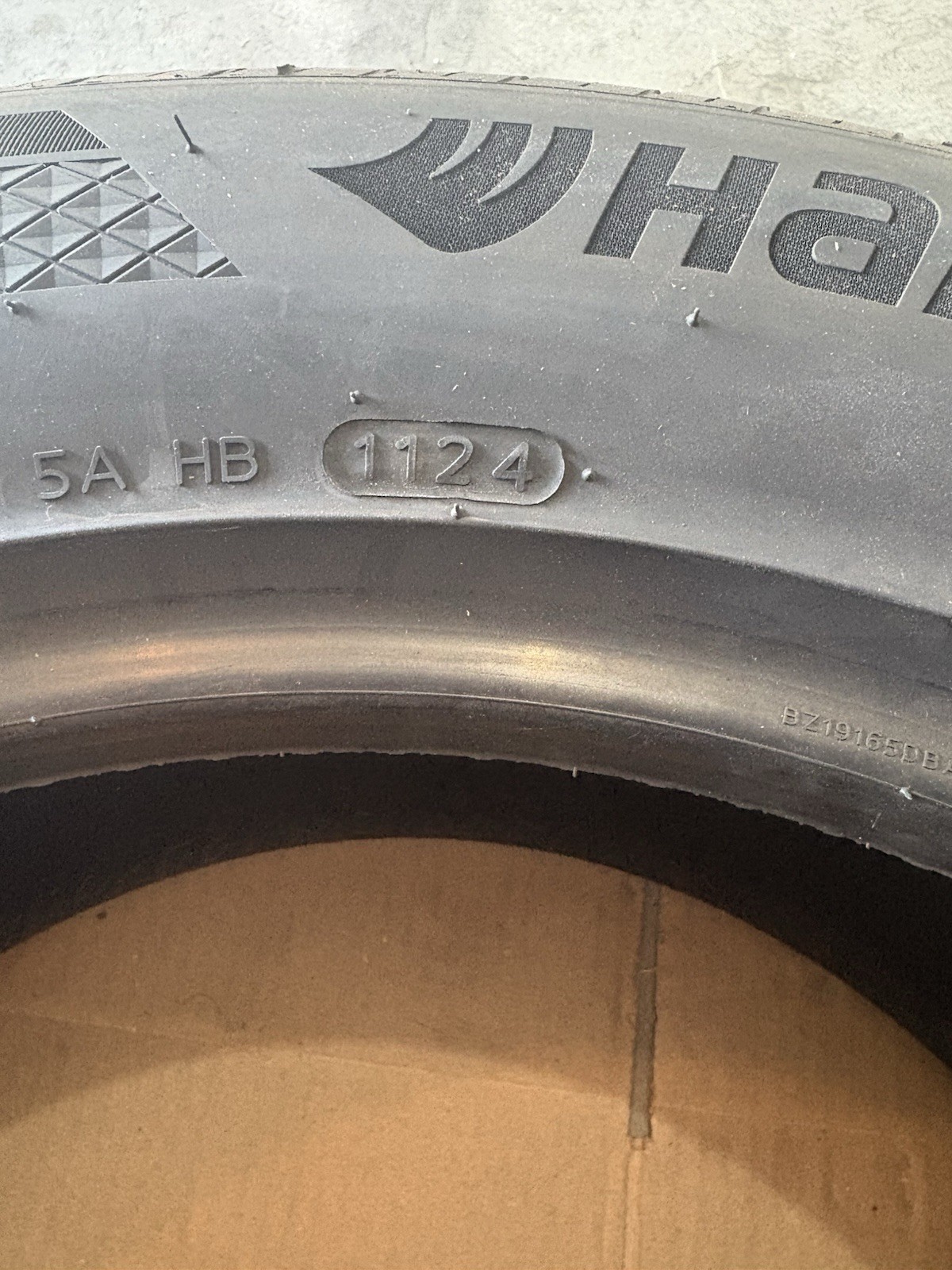 1 x Hankook iON evo AS SUV 255/50R19 107V XL IH01A Tire