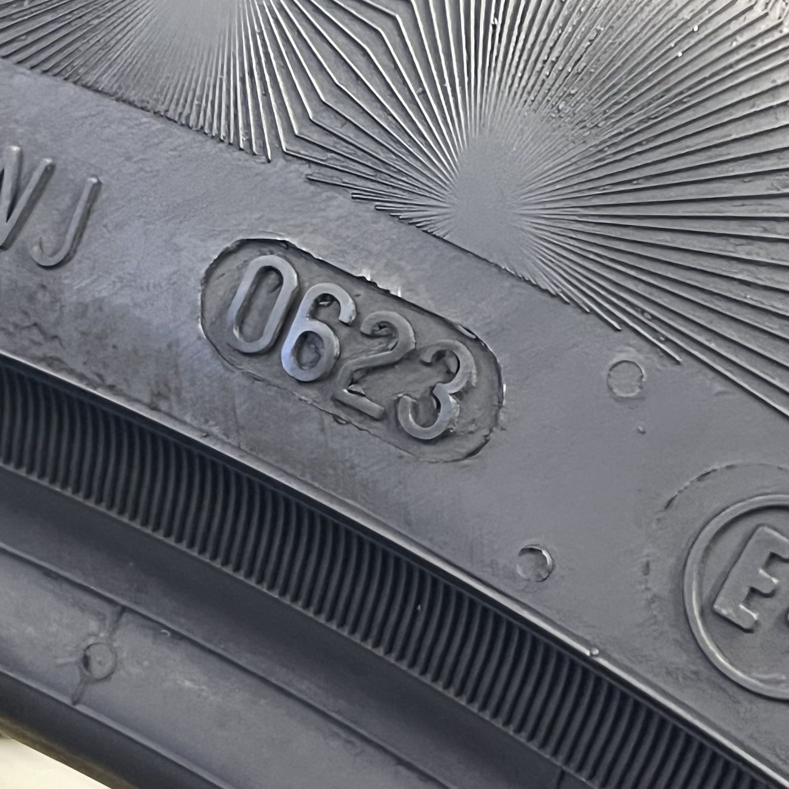 1 Tire LikeNEW Continental PremiumContact 6 MO 325/40R22 325/40/22 114Y