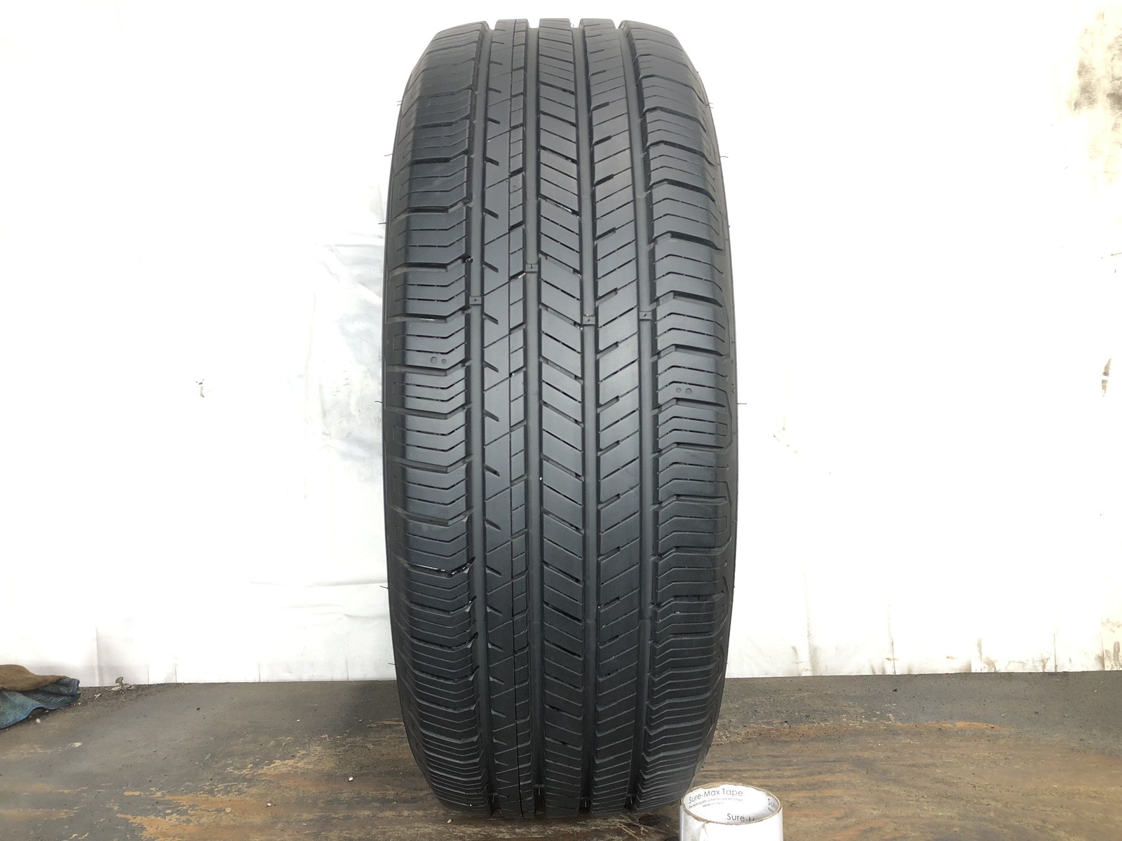 [1] Hankook Mavis Traction Control 4Season P245/60R18 245 60 18 Tire 9.75/32