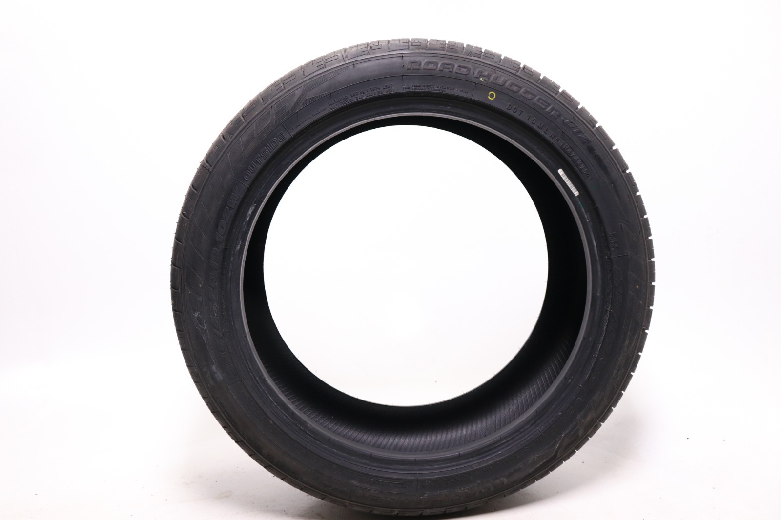 Set of 2 Take Off 245/45ZR19 Road Hugger GTZ – 102W – 9.5-10.5/32 No Repairs