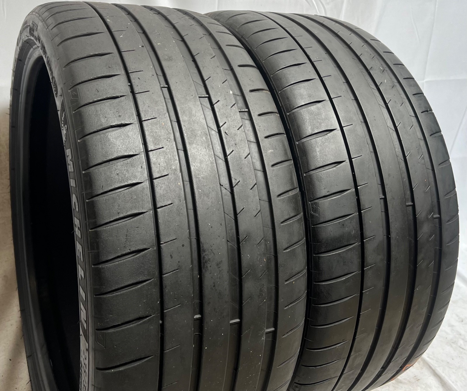 2 – NICE 235/35ZR20 XL (92Y) Michelin Pilot Sport 4 S Acoustic (T0) Tesla – 5026