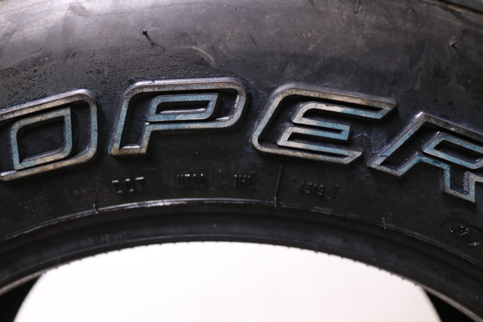 Take Off 265/60R18 Cooper Adventurer H/T – 110T – 12/32 No Repairs
