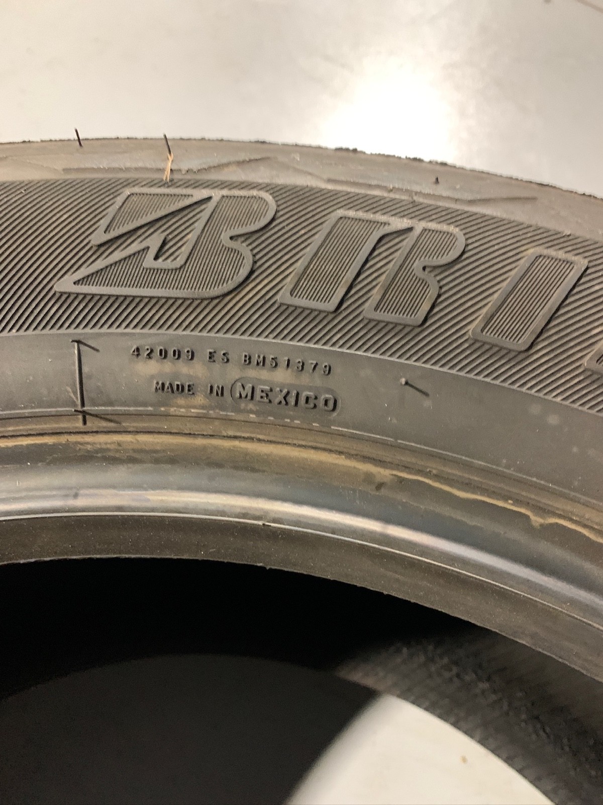 1 New 255 55 18 Bridgestone Dueler H/L Alenza Plus All Season Tire