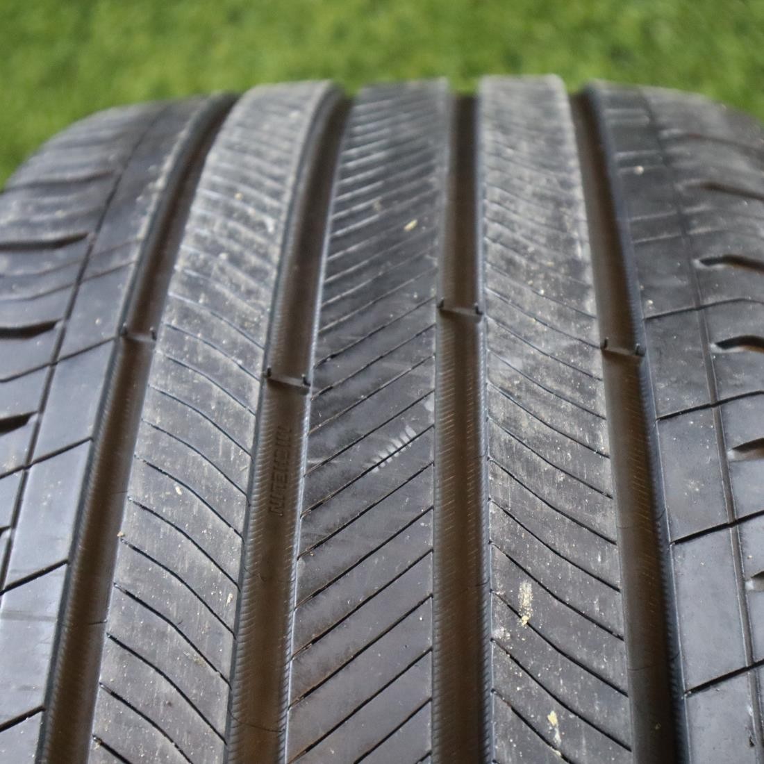 245 45 19 Michelin Primacy All Season 65% Tread 5/32 102H #26209