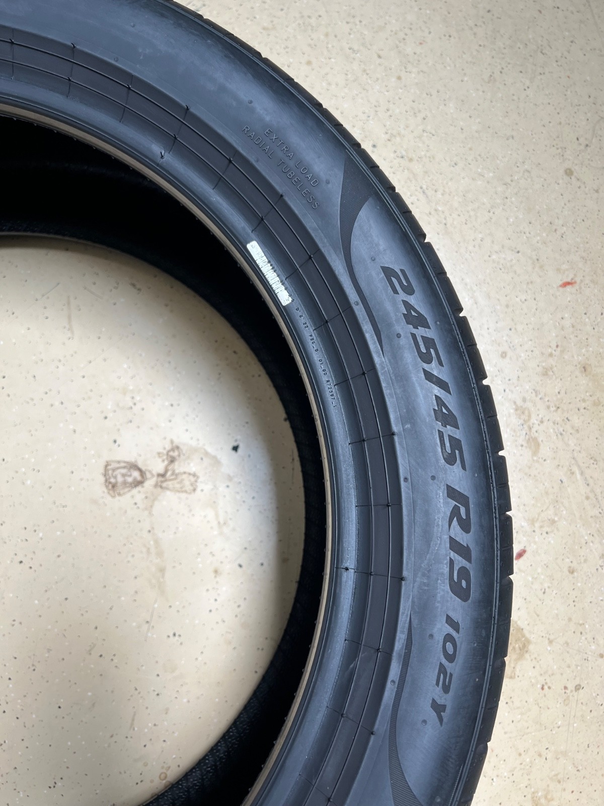 1 – NICE 245/45R19 XL (102Y) Pirelli P Zero PZ4 (* MO) BMW & Mercedes OEM – 6096