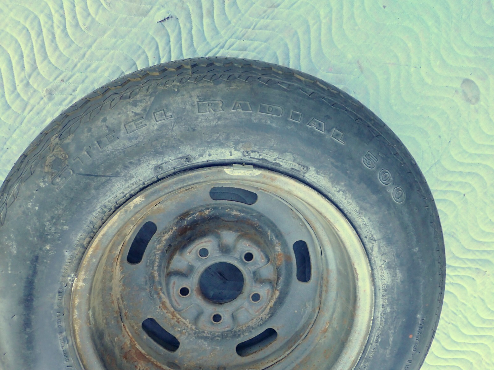 GM 15×8 Rally Wheel Firestone GR70-15 Steel Radial 500 Tire 70s Corvette OEM