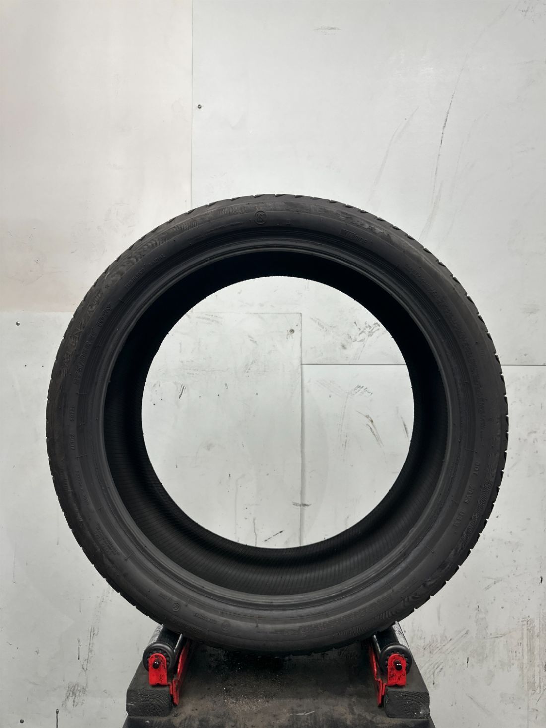 Used P275/35R21 Bridgestone ALENZA 001 RFT 103 Y – 6/32